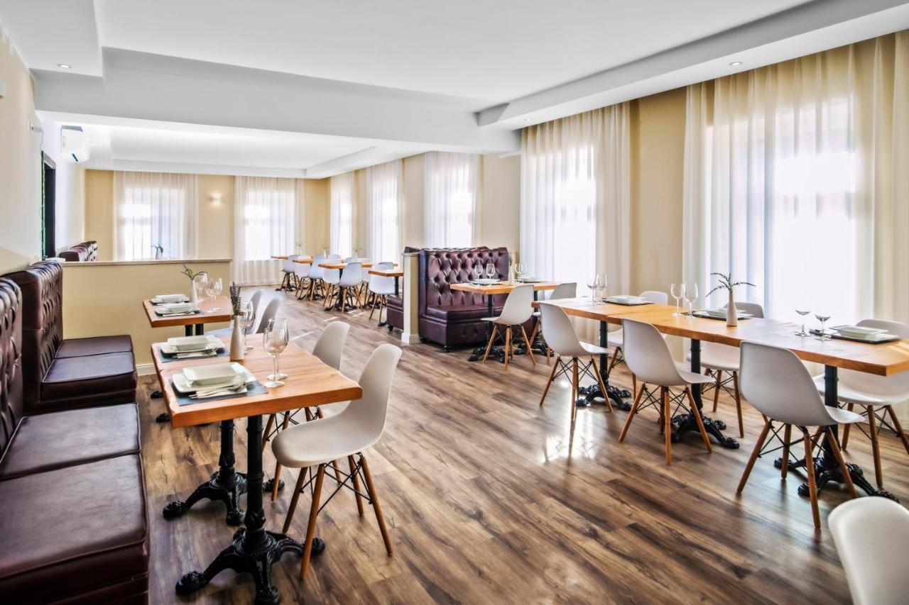 Toscanina Garni Hotel Dobrovo Extérieur photo