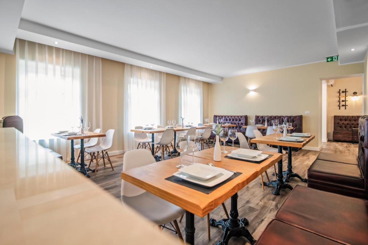 Toscanina Garni Hotel Dobrovo Extérieur photo