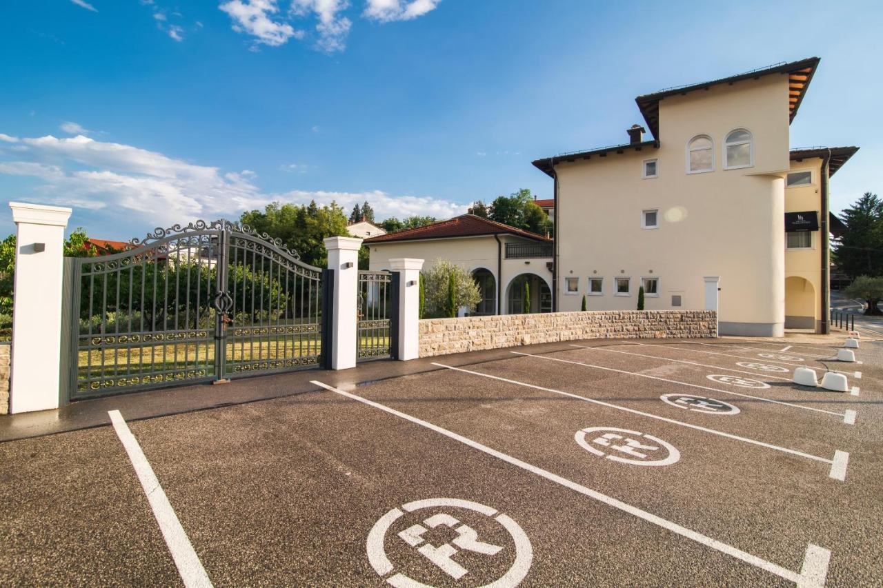 Toscanina Garni Hotel Dobrovo Extérieur photo