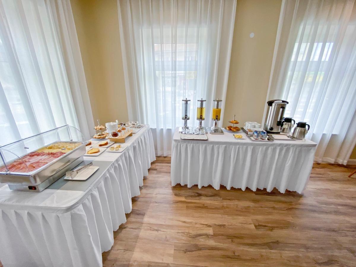 Toscanina Garni Hotel Dobrovo Extérieur photo